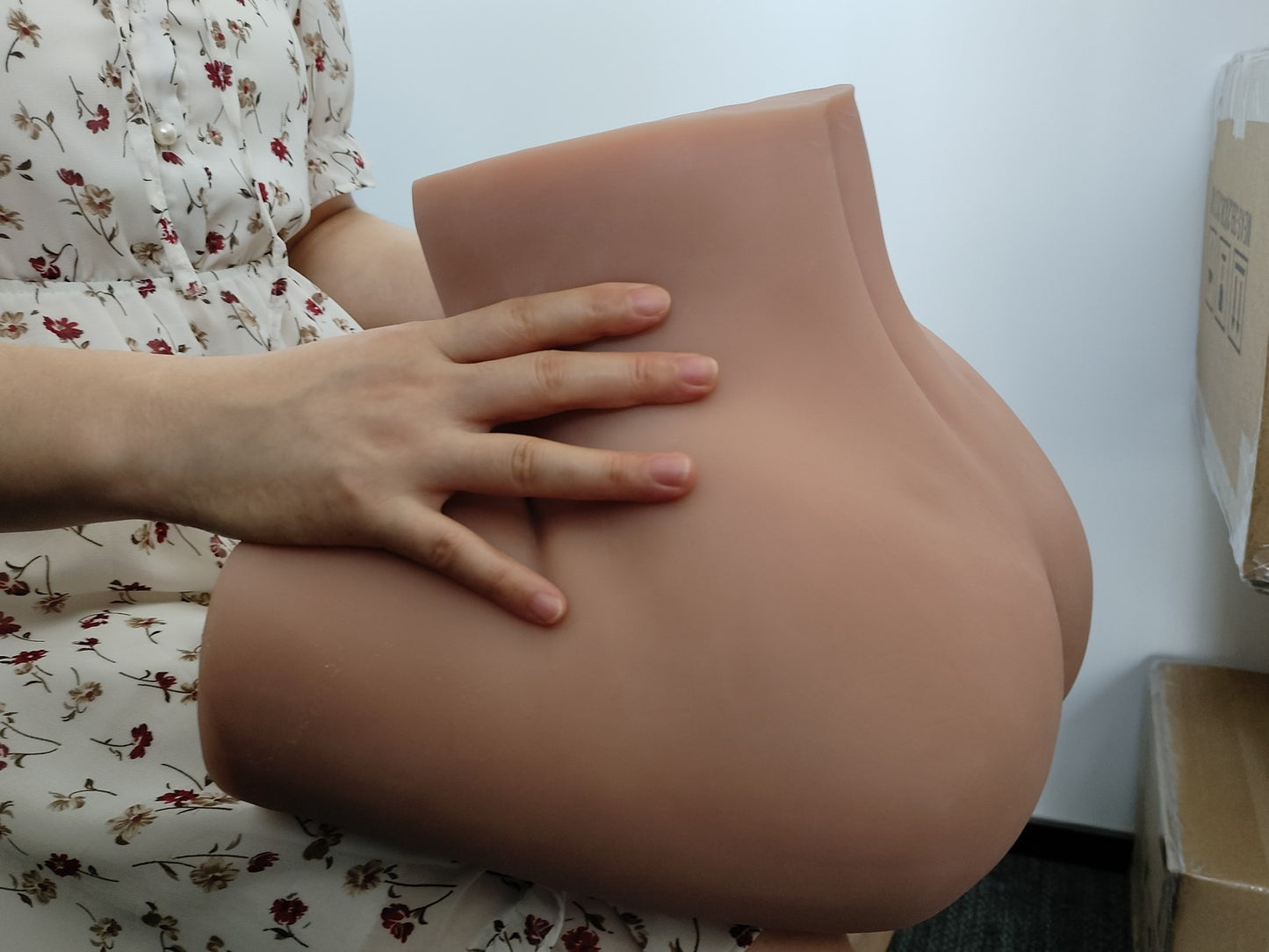 20LB Männlicher Masturbator-Sexpuppe für Männer, realistische braune Hautstruktur, weicher weiblicher großer Po und Vagina, Sexspielzeug für Erwachsene mit 2 Löchern für tiefere Vagina und engen Anus