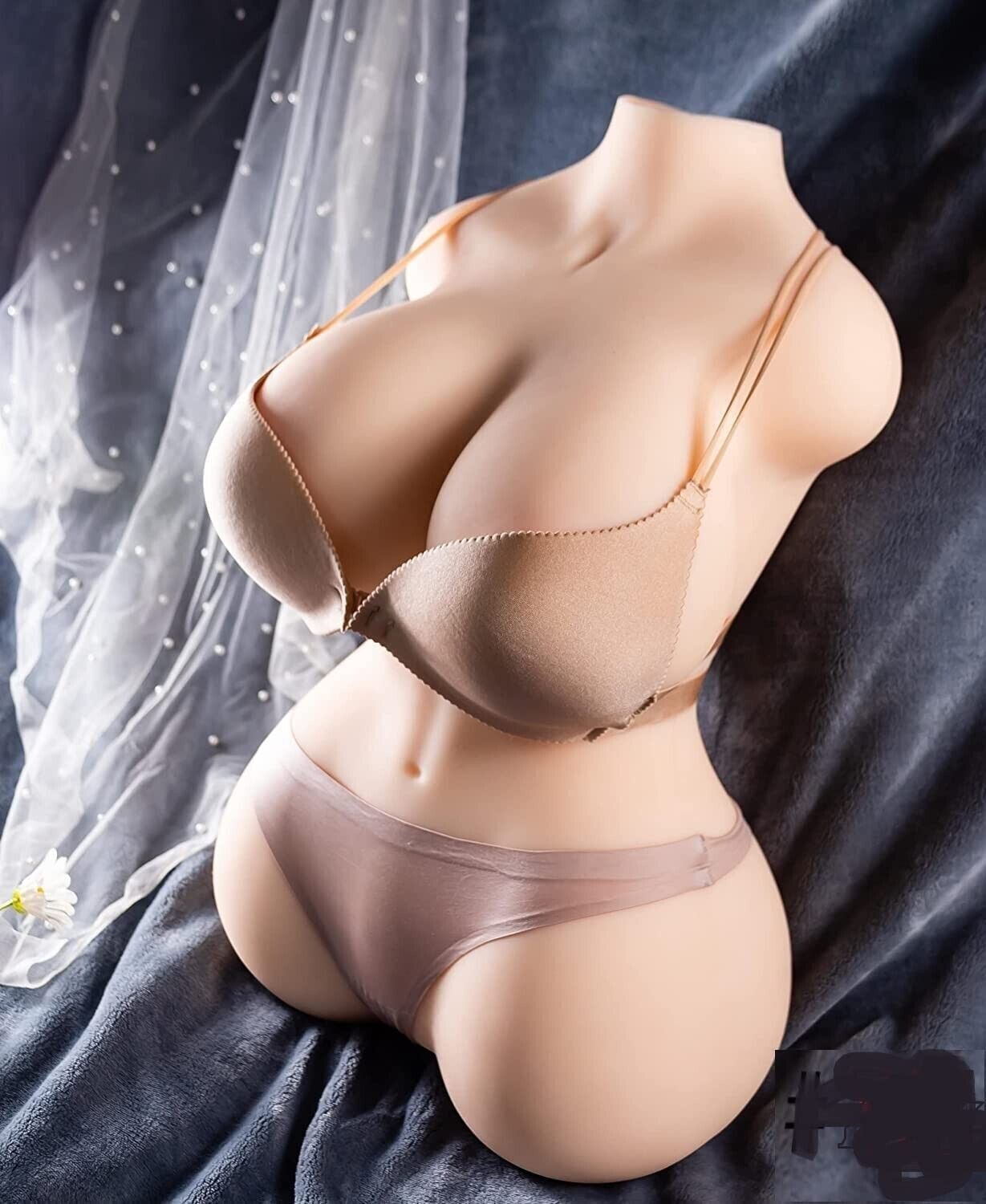 Sexspielzeug aus Silikon für Männer mit großen Brüsten, dickem Hintern und 8 kg Gewicht (18 lb). TPE-Halbkörper. 